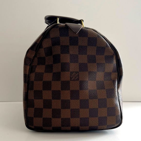 Authentic Louis Vuitton Speedy 30 - Picture 4 of 11